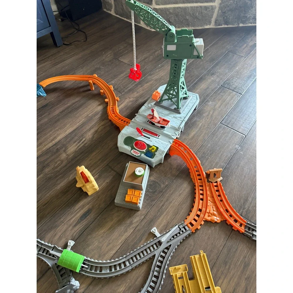 Thomas & Friends TrackMaster Lot Cassia Crane Cargo Tracks and Accessories Set